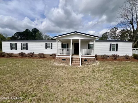 5131 Haynes Lennon Hwy, Chadbourn, NC 28431