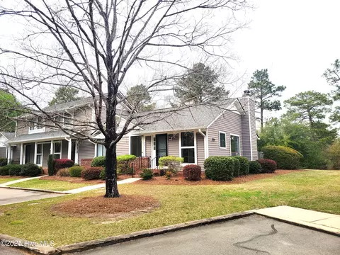 925 Morganton Rd #7D, Pinehurst, NC 28374