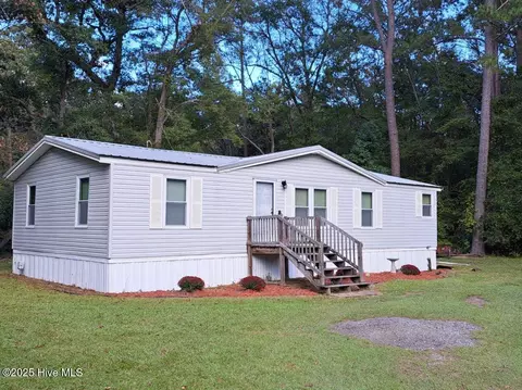 3411 Fieldcrest Dr, Florence, SC 29501