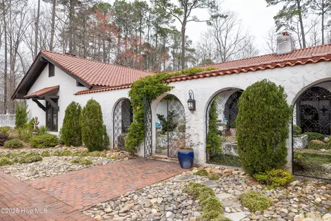 Exterior - 903 Robert St, Windsor, NC 27983 photo 18 of 25