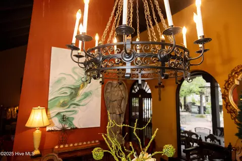 Dining - 903 Robert St, Windsor, NC 27983 photo 3 of 4