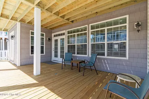 Exterior - 352 E Second St, Ocean Isle Beach, NC 28469 photo 14 of 14