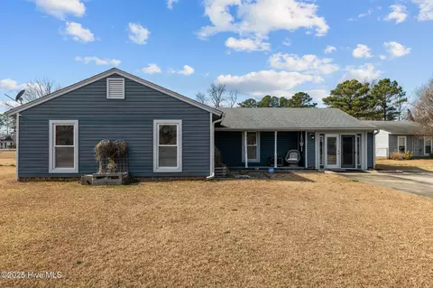 103 Shipman Rd, Havelock, NC 28532