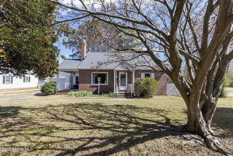 4189 Park Ave, Ayden, NC 28513