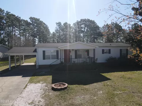 7188 Hunters Ridge Dr NE, Leland, NC 28451