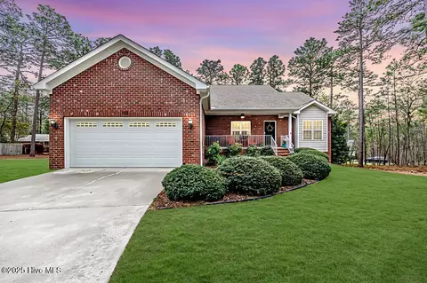 103 Rob Roy Rd, Southern Pines, NC 28387