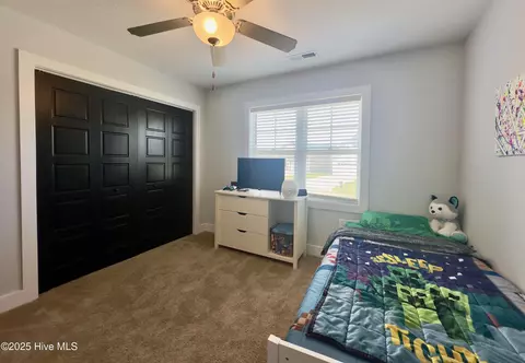 Bedroom - 100 Baker Rd, Hubert, NC 28539 photo 4 of 10