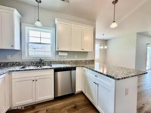 Kitchen - 100 Baker Rd, Hubert, NC 28539 photo 7 of 9