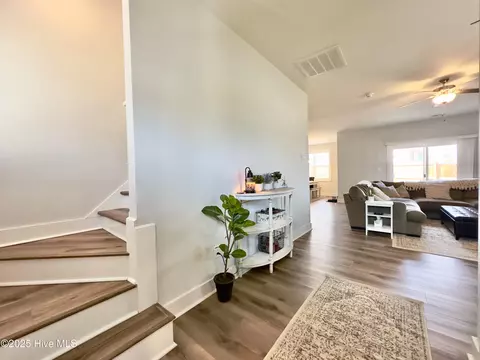 Entry Way - 100 Baker Rd, Hubert, NC 28539 photo 3 of 4