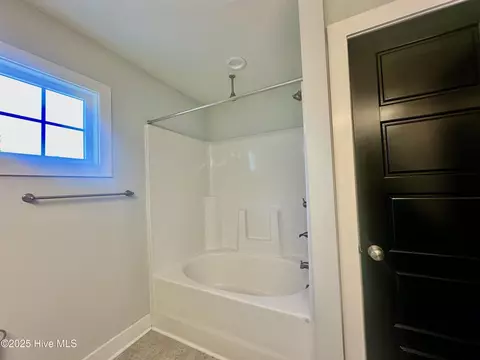 Bath - 100 Baker Rd, Hubert, NC 28539 photo 11 of 11