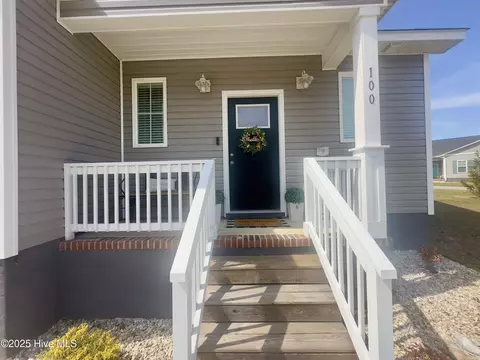 Exterior - 100 Baker Rd, Hubert, NC 28539 photo 4 of 11