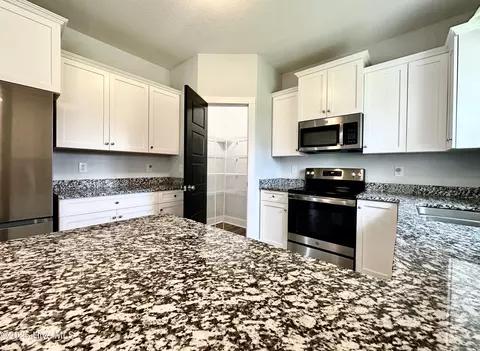 Kitchen - 100 Baker Rd, Hubert, NC 28539 photo 6 of 9