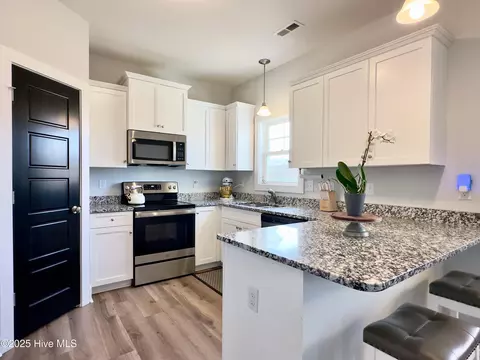 Kitchen - 100 Baker Rd, Hubert, NC 28539 photo 2 of 9