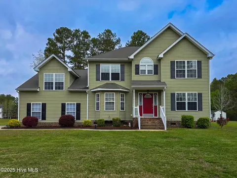 302 Princess Anne Cir, Elizabeth City, NC 27909