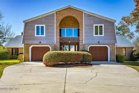 6008 Stern Ct, New Bern, NC 28560