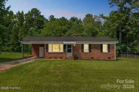 37 Clemmons Rd, Wadesboro, NC 28170