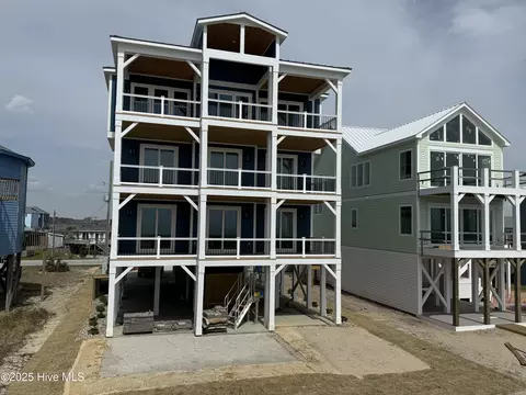 3048 Island Dr, North Topsail Beach, NC 28460