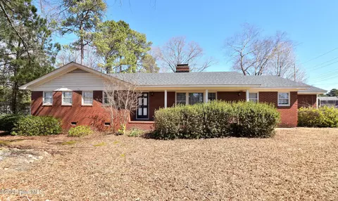 1301 Goldrock Rd, Rocky Mount, NC 27804