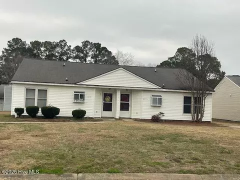3211 Chris St, Kinston, NC 28504
