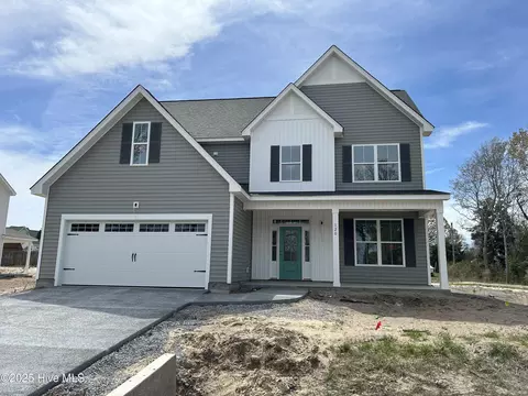 120 Creek Bluff Rd, Newport, NC 28570