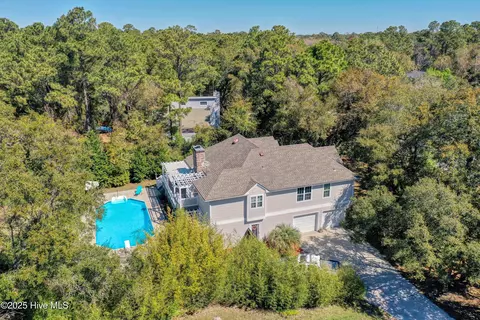 7001 Robert Ruark Dr SE, Southport, NC 28461