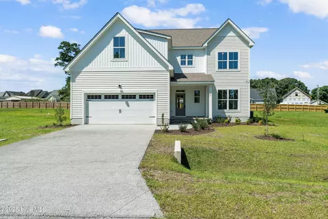 124 Creek Bluff Rd, Newport, NC 28570