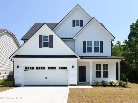 508 Saltworks Ln, Sneads Ferry, NC 28460