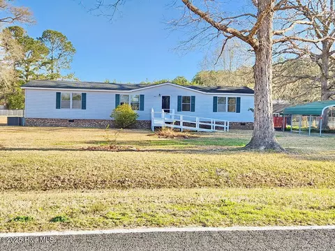 2421 Pocosin Rd, Pinetown, NC 27865