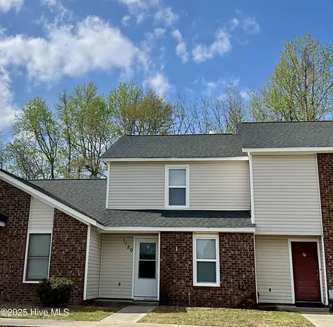1120 Bs Barbeque Rd #B, Greenville, NC 27834