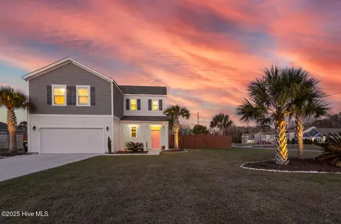 226 Cheswick Dr, Holly Ridge, NC 28445