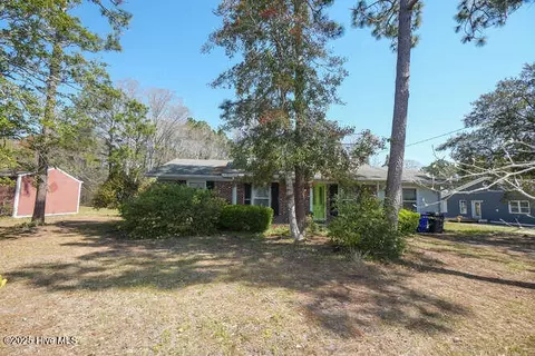 161 Willetts Dr, Boiling Spring Lakes, NC 28461