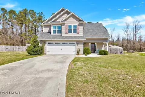 312 Belgian Ct, Richlands, NC 28574