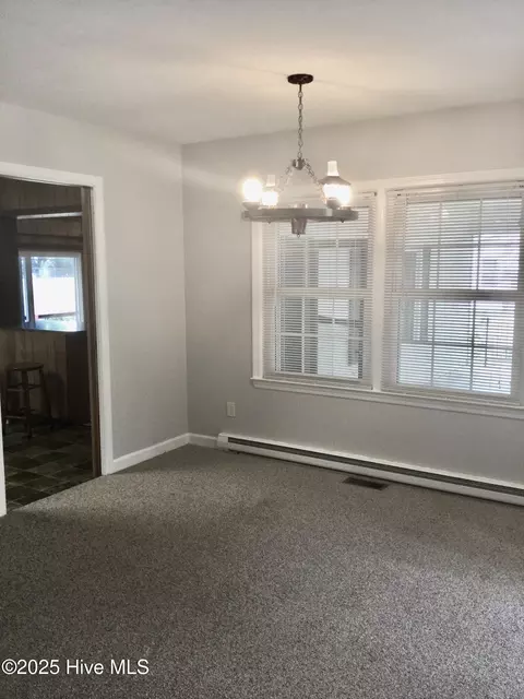 Dining - 410 N Currant St, Pinebluff, NC 28373 photo 1 of 1