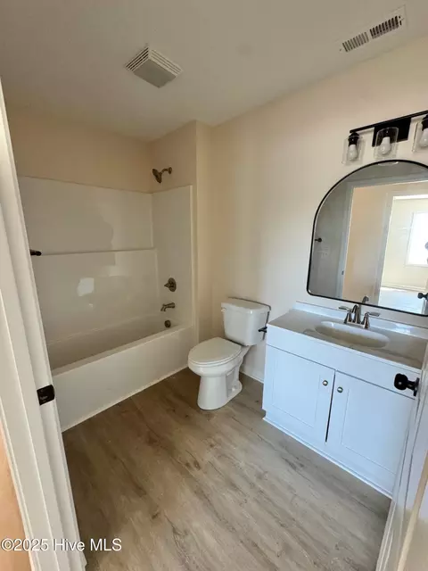 Bath - 175 Lanefield Rd, Warsaw, NC 28398 photo 2 of 2