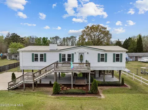 2184 Whichards Beach Rd, Chocowinity, NC 27817 photo 2