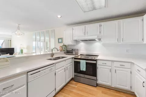 331 Salter Path Rd #311, Pine Knoll Shores, NC 28512 photo 15
