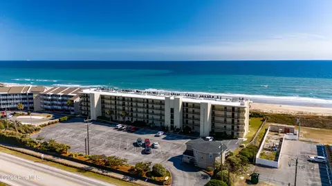 2305 W Fort Macon Rd #207, Atlantic Beach, NC 28512