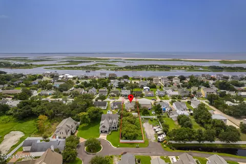 1521 Ann St, Beaufort, NC 28516