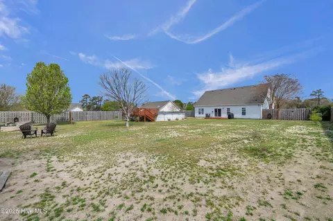 Exterior - 92 Lewis Rd, Hampstead, NC 28443 photo 3 of 3