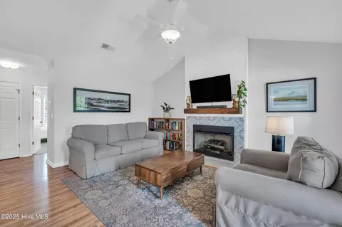 Living - 92 Lewis Rd, Hampstead, NC 28443 photo 1 of 1
