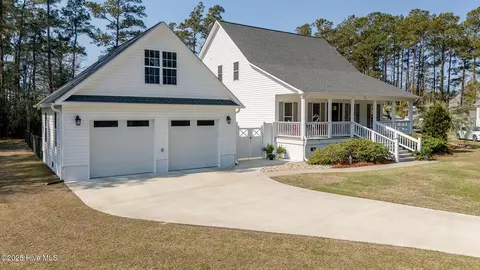 103 Prancer Ct, Beaufort, NC 28516