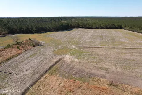7960 New Britton Hwy E, Whiteville, NC 28472
