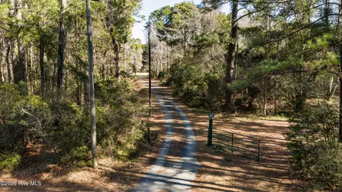 1934 Gordon Acres Dr, Wilmington, NC 28411