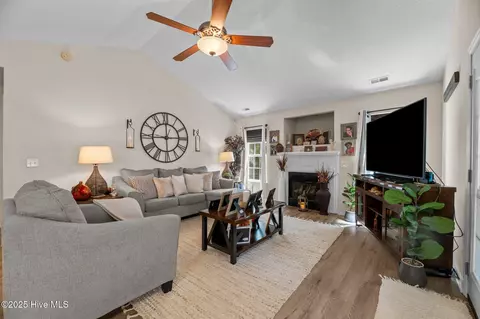 4613 Rainmaker Dr, New Bern, NC 28562 photo 10