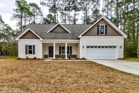 66 NE Drive Dr NW, Calabash, NC 28467