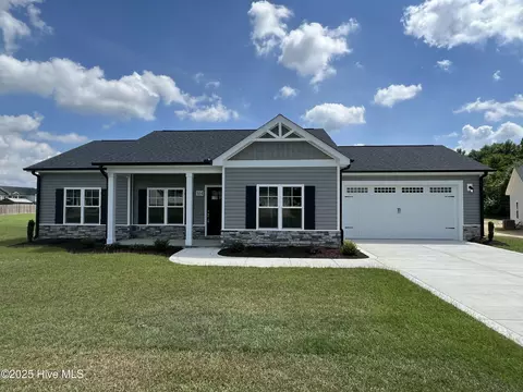 104 Waterstone Ct, Fremont, NC 27830