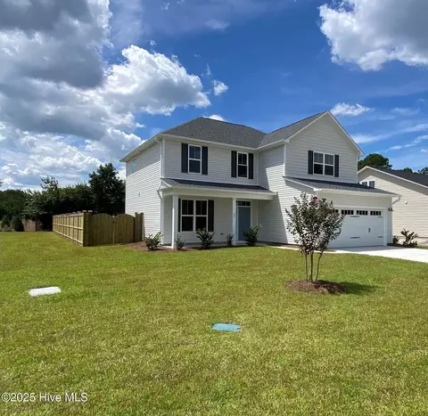 11 N Bandwheel Way, Hampstead, NC 28443