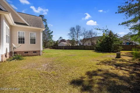 916 Sloop Point Loop Rd, Hampstead, NC 28443 photo 6