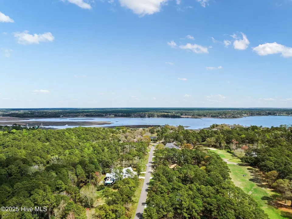  359 Genoes Point Rd SW, Supply, NC 28462 photo 9