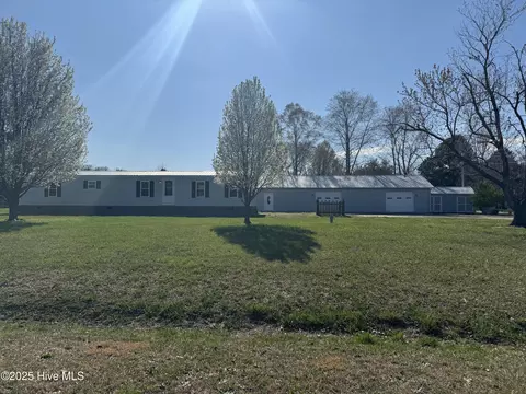 100 Dana St, Moyock, NC 27958